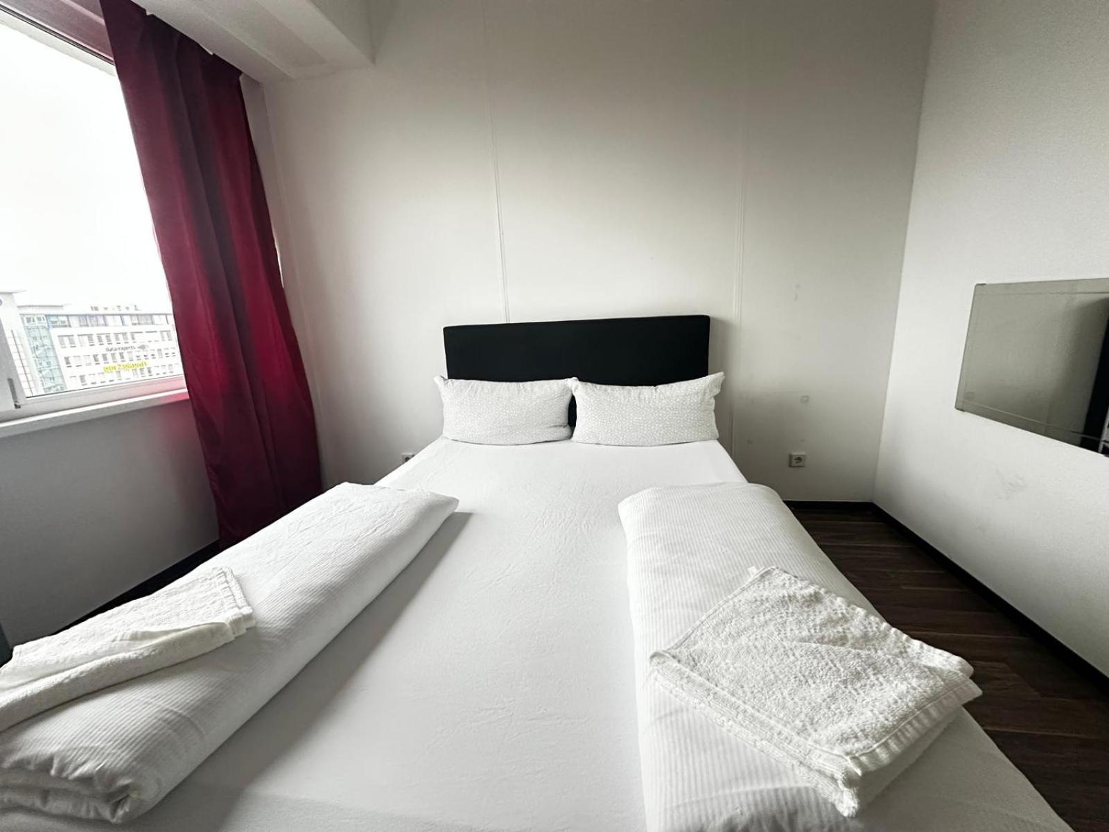 Ootel.Com Berlin Ngoại thất bức ảnh